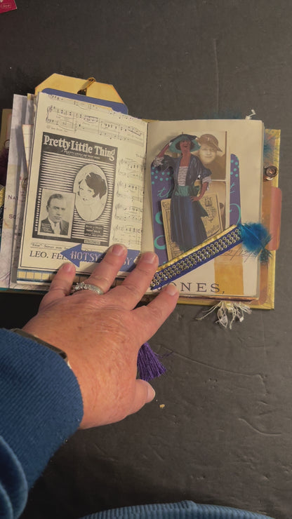 Fortune Card mini junk journal